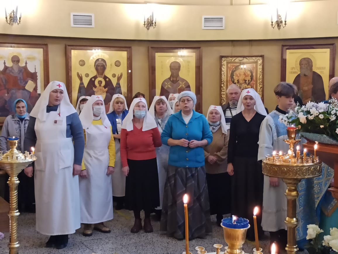 Престольный праздник в храме Покрова Божией Матери при 15 городской больнице