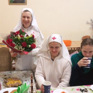 Сестринская литургия, или как нам не отдать Рождество