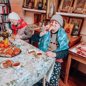В Покровской богадельне отметили Международный День пожилых людей