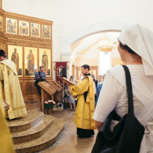 Архиерейская литургия в храме свт. Иоанна Милостивого в День Всех святых