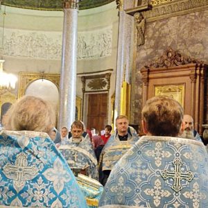 Клирики и прихожане ПокровХрам во главе с настоятелем приняли участие в молебне о победе в Казанском соборе